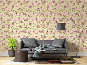 Papel tapiz beige con flores rosas